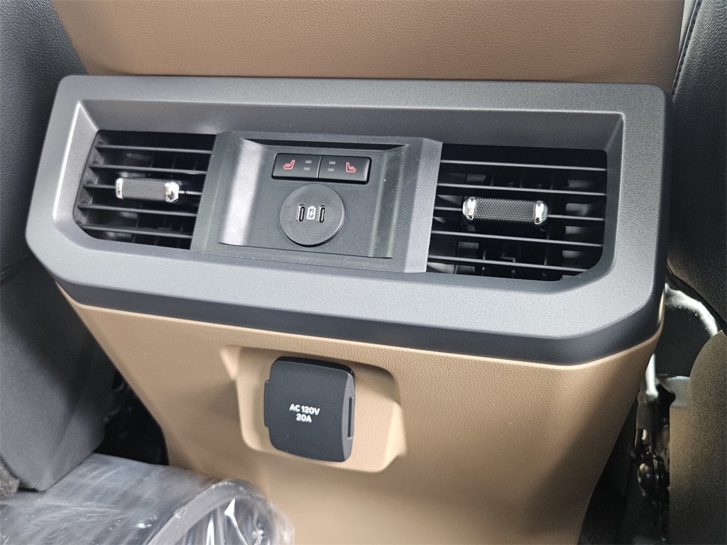 2025 Ford F-250 Lariat photo 33