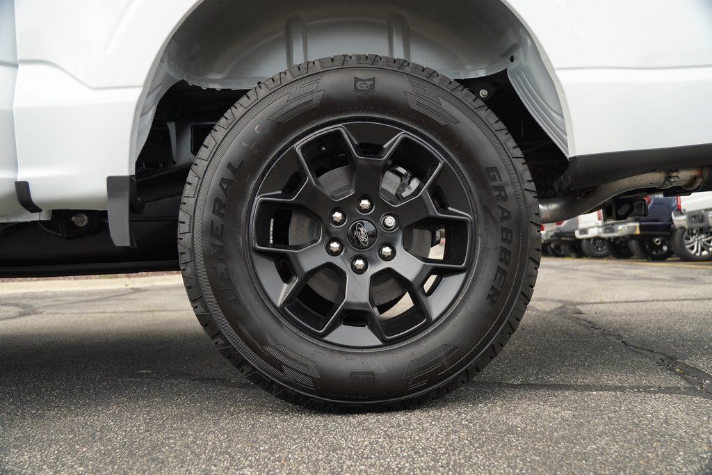 2025 Ford F-150 STX photo 5