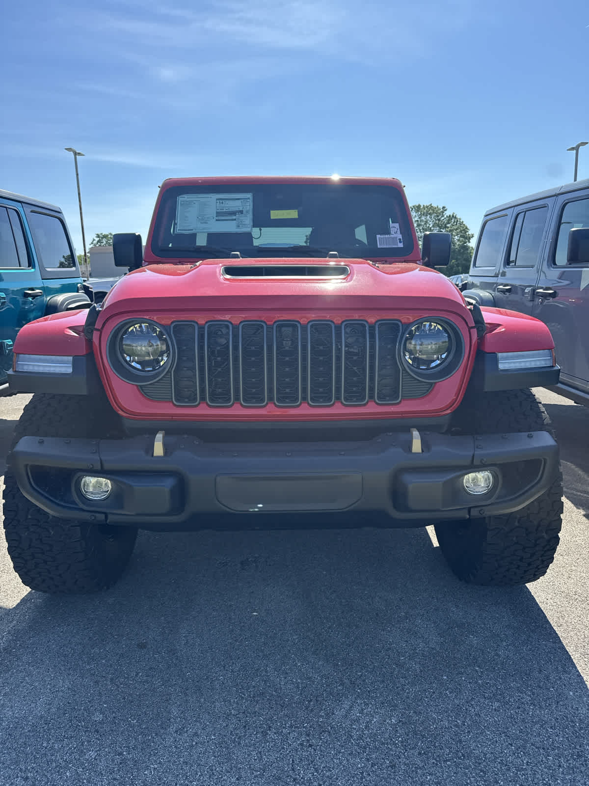 2024 Jeep Wrangler Rubicon 392 photo 2