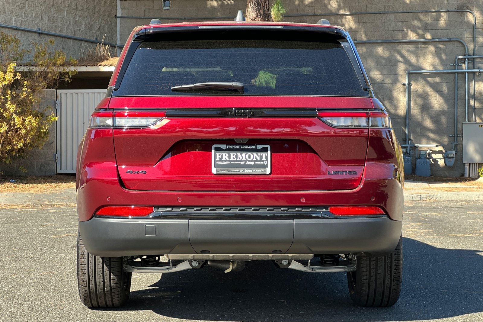 2025 Jeep Grand Cherokee Limited photo 4