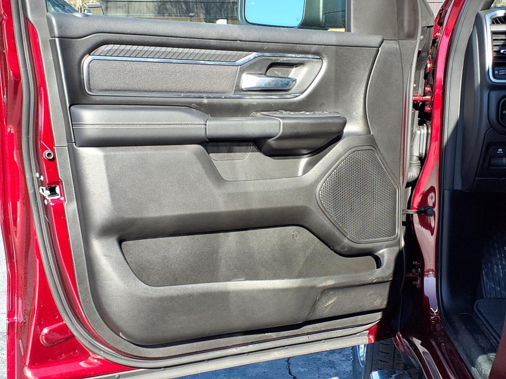 2025 Ram 1500 Big Horn Lone Star photo 3