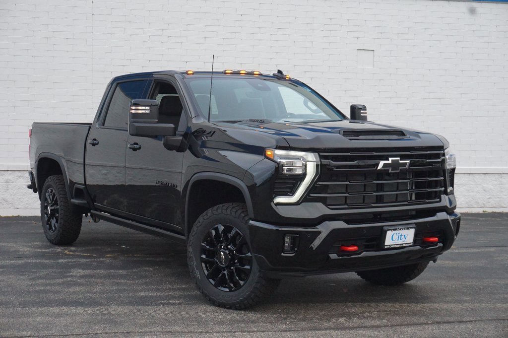 2026 Chevrolet Silverado 2500HD LTZ photo 2