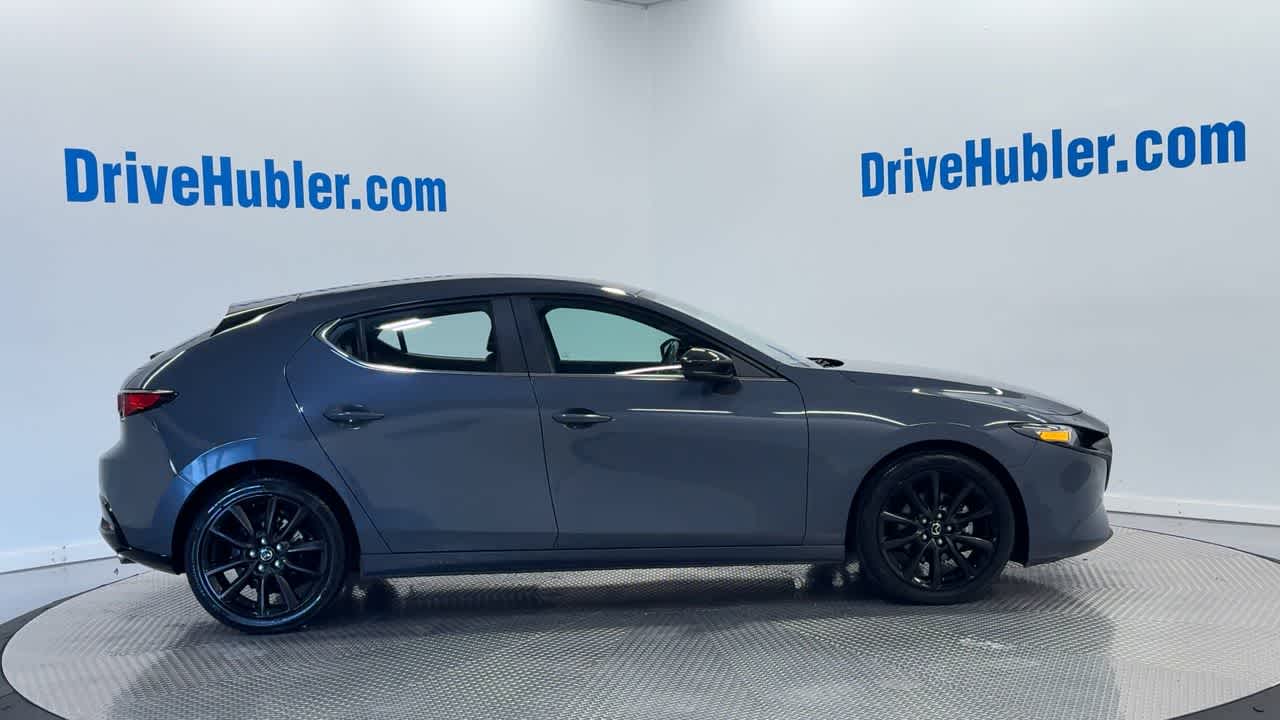 2024 Mazda Mazda3 Hatchback 2.5 s Carbon photo 3