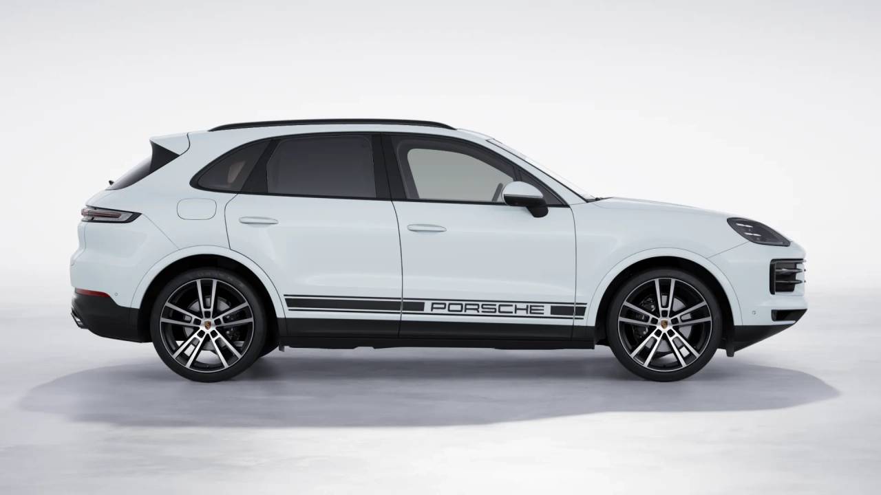 2026 Porsche Cayenne photo 7