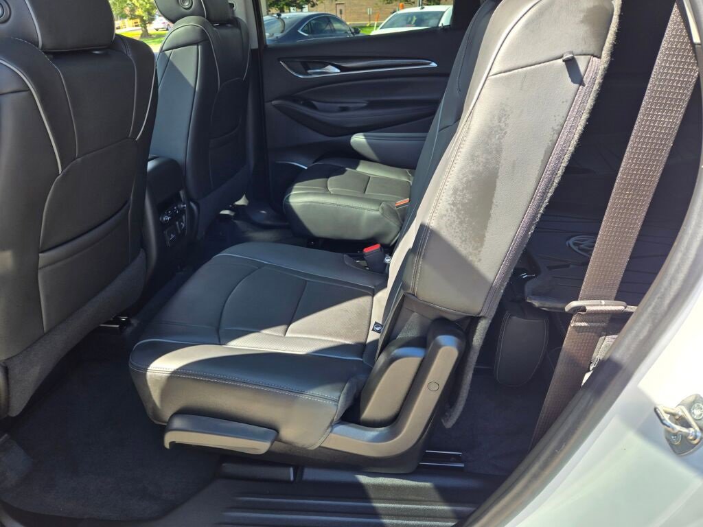 2021 Buick Enclave Avenir photo 11
