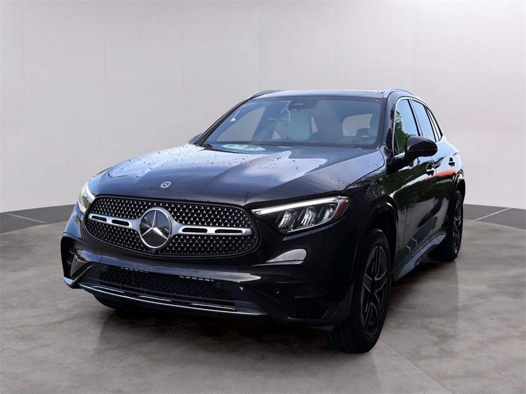 2025 Mercedes Benz GLC 300 4MATIC photo 2
