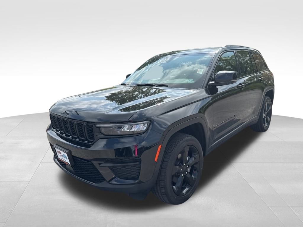2022 Jeep Grand Cherokee Altitude photo 3