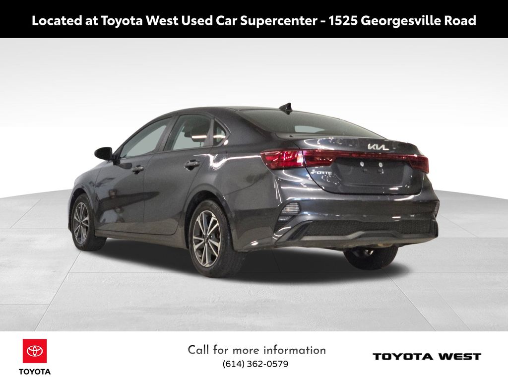 2024 Kia Forte LXS photo 7