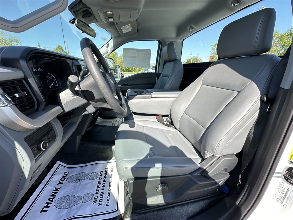 2025 Ford F-250 XL photo 11