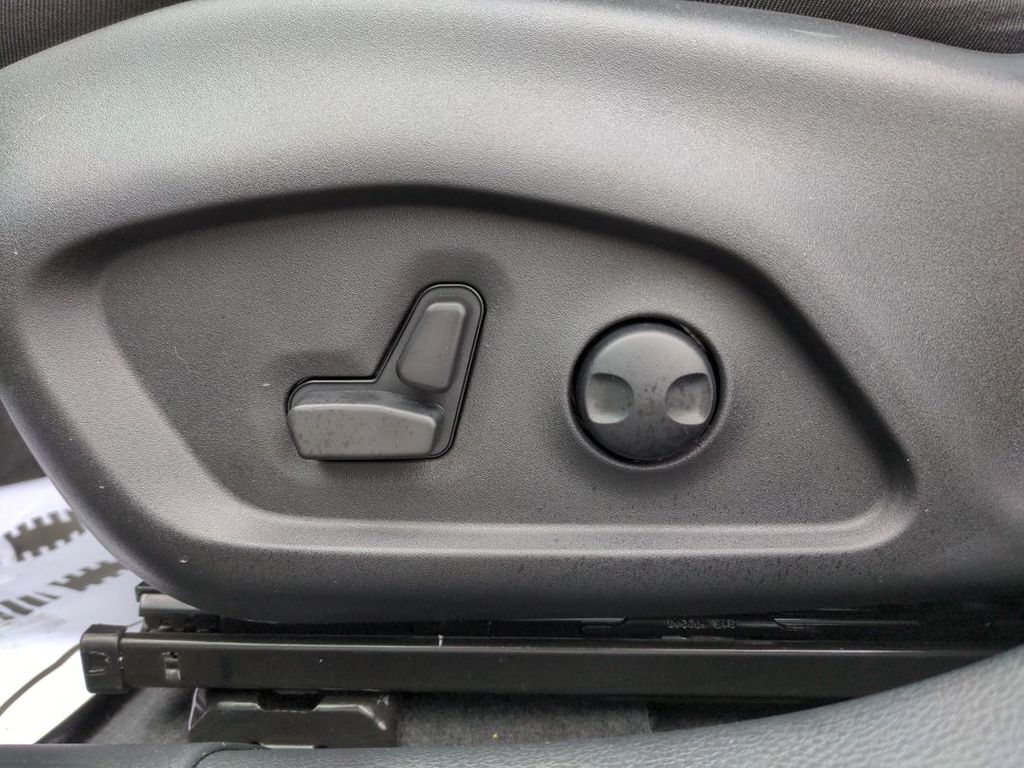 2025 Jeep Compass Limited photo 2