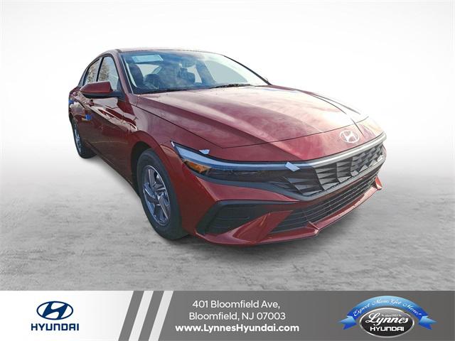 2026 Hyundai Elantra SE's photo