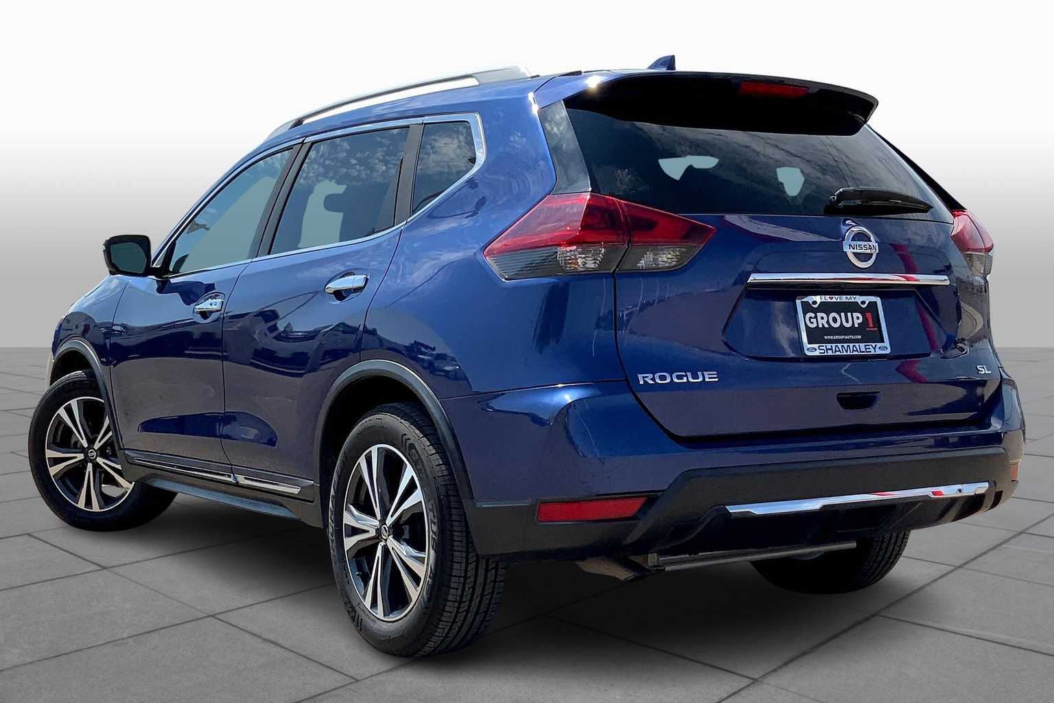 2018 Nissan Rogue SL photo 11