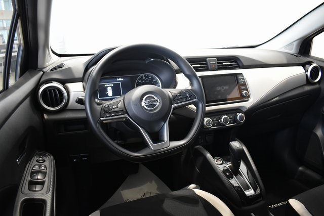 2022 Nissan Versa 1.6 SV photo 13