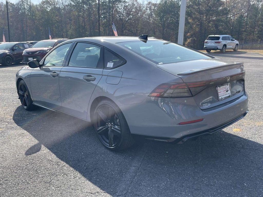 2023 Honda Accord Hybrid Sport-L photo 4