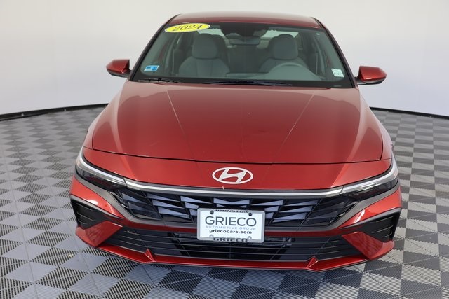 2024 Hyundai Elantra Hybrid Blue photo 3