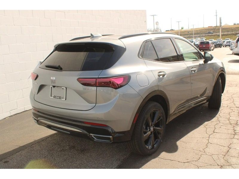 2025 Buick Envision Sport Touring photo 4