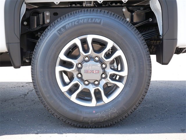 2025 Gmc Sierra 3500 HD Pro photo 4