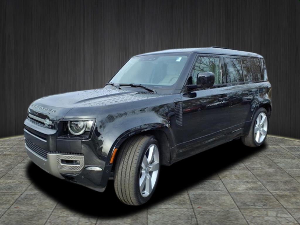 2025 Land Rover Defender X-Dynamic SE's photo