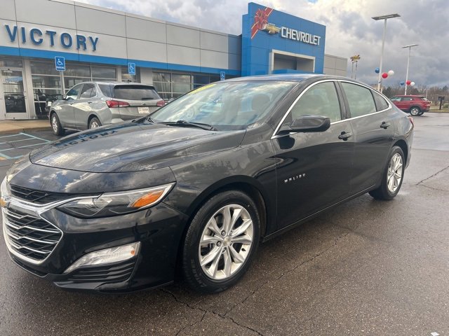 2022 Chevrolet Malibu LT's photo