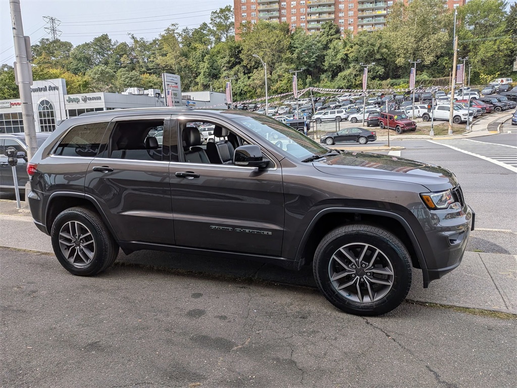 2020 Jeep Grand Cherokee Limited photo 3