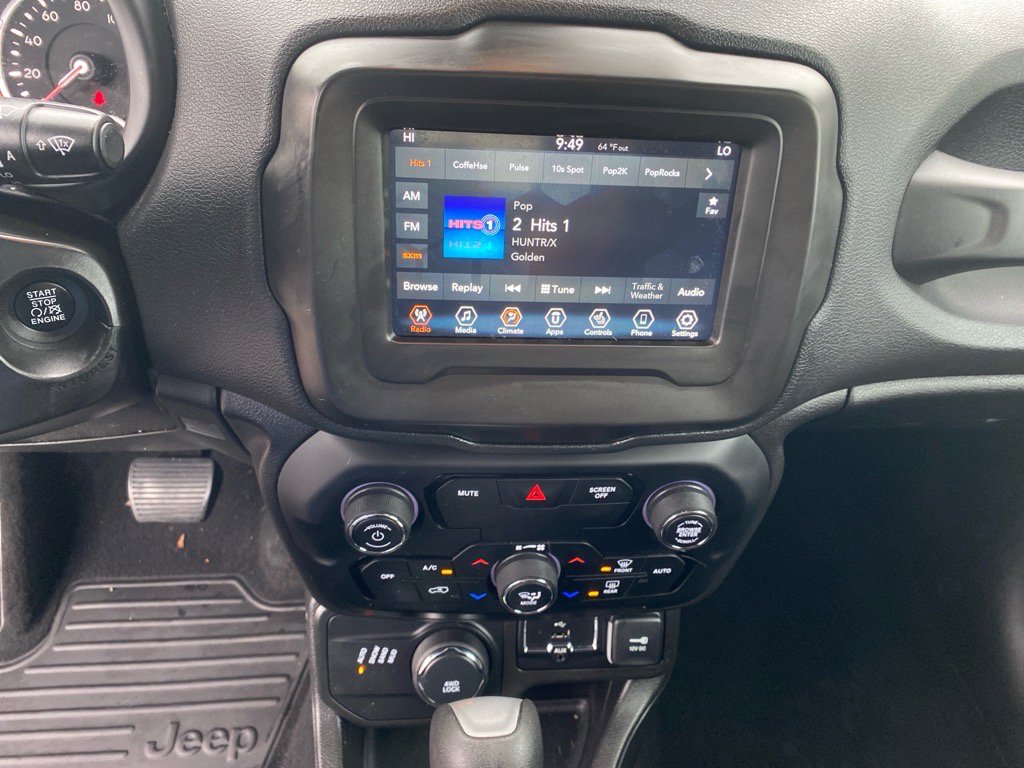 2019 Jeep Renegade Latitude North Edition photo 9