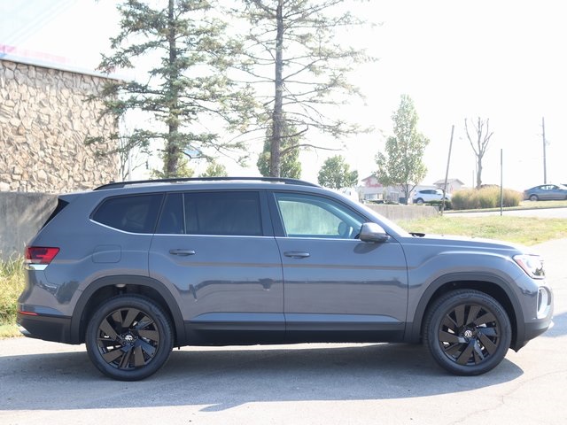 2026 Volkswagen Atlas SE Technology photo 4