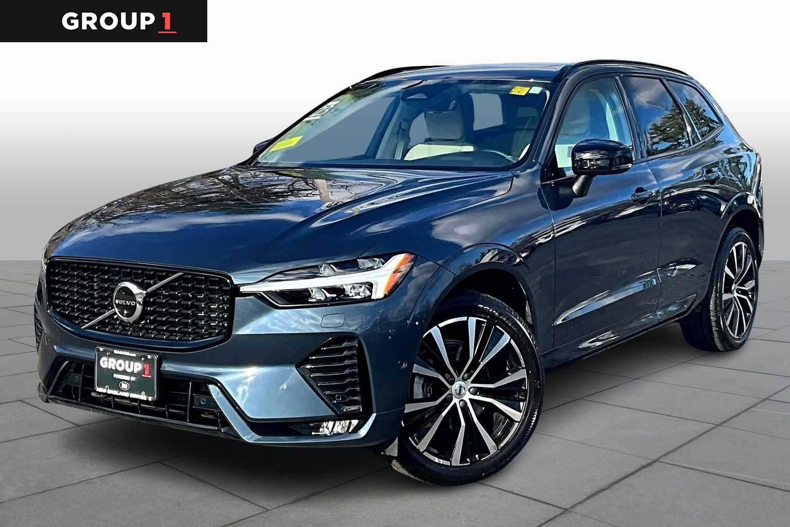 2023 Volvo XC60 Plus's photo