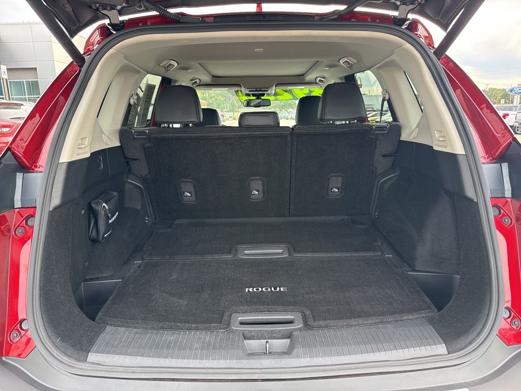 2023 Nissan Rogue SL photo 3