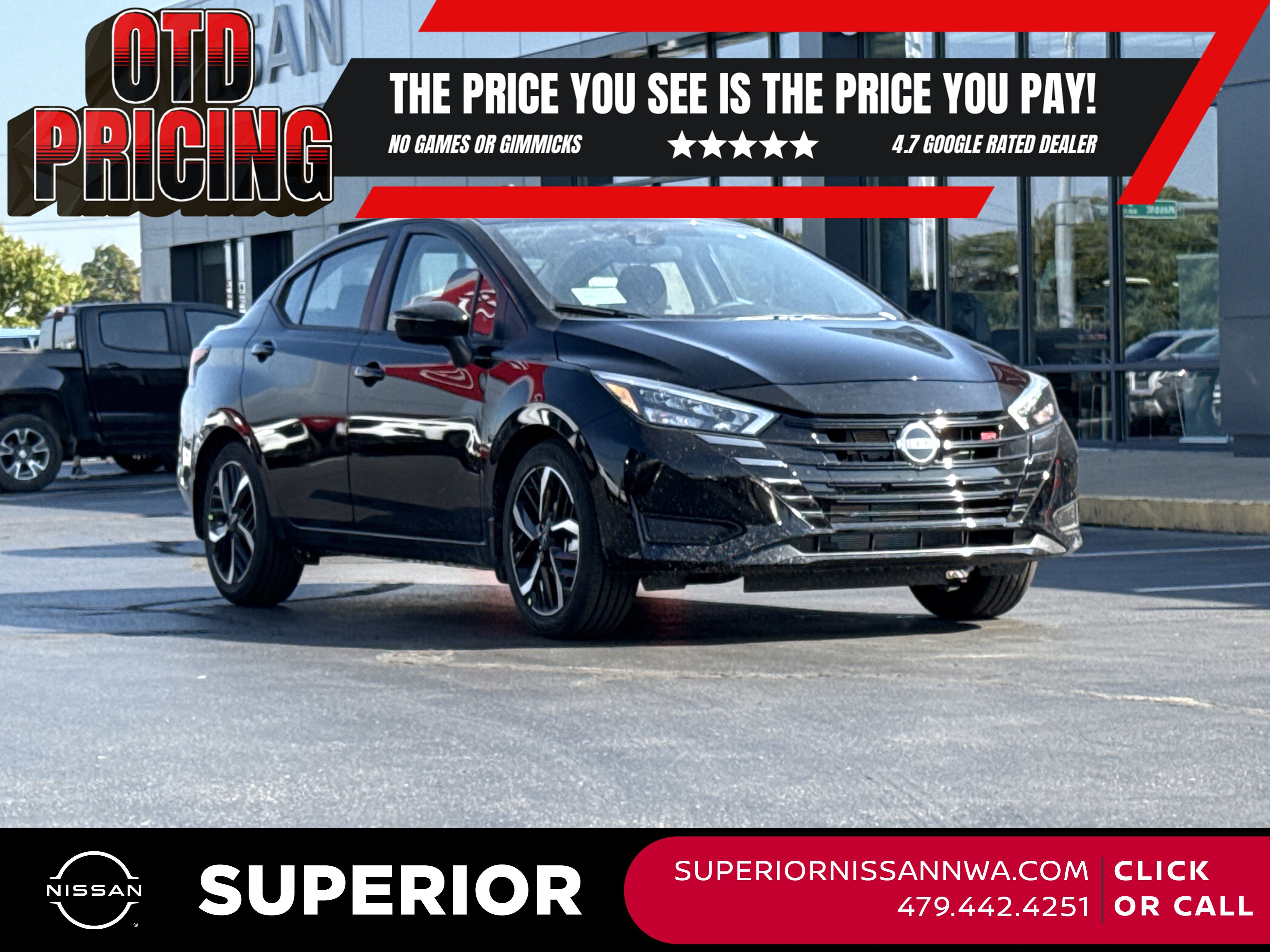 2025 Nissan Versa SR's photo