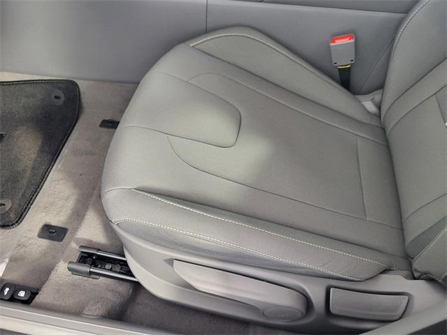 2025 Hyundai Elantra Hybrid Blue photo 11