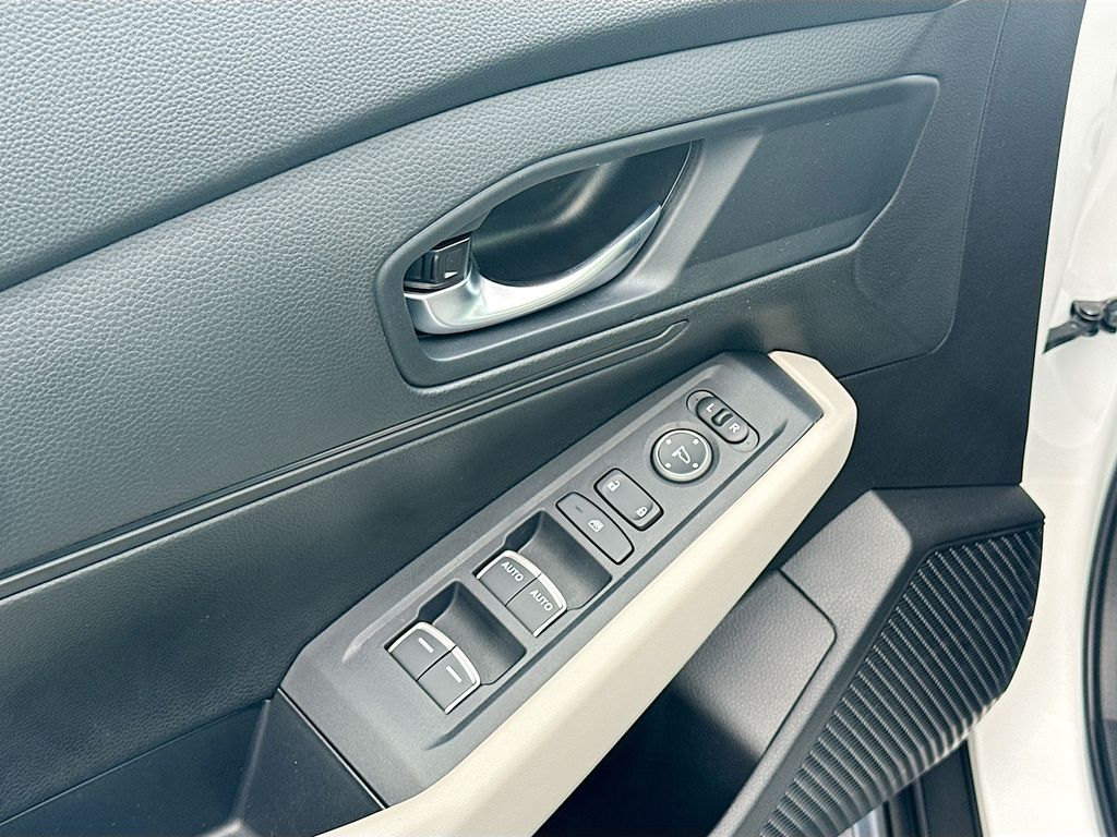 2025 Honda Accord 1.5T LX photo 18