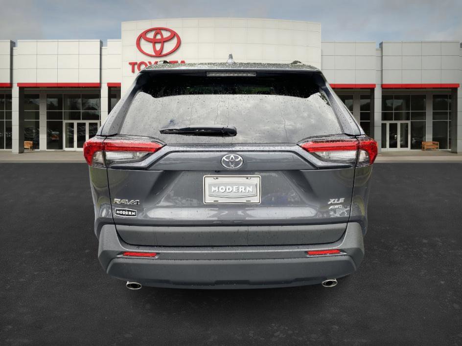 2025 Toyota RAV4 XLE photo 2