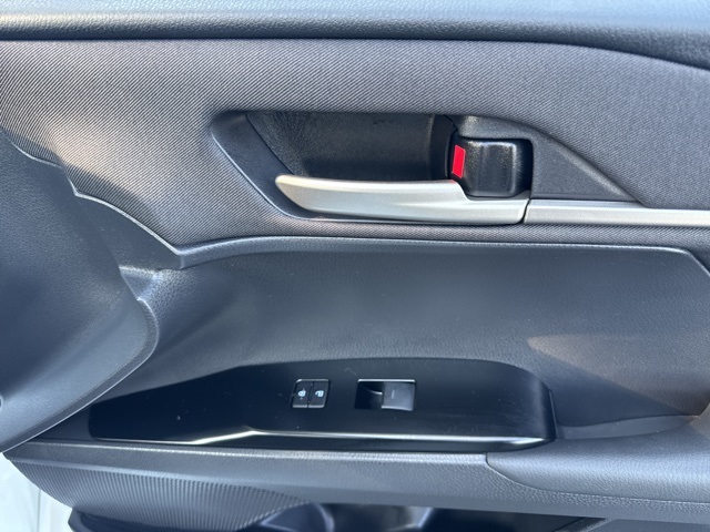 2025 Toyota Camry LE photo 16