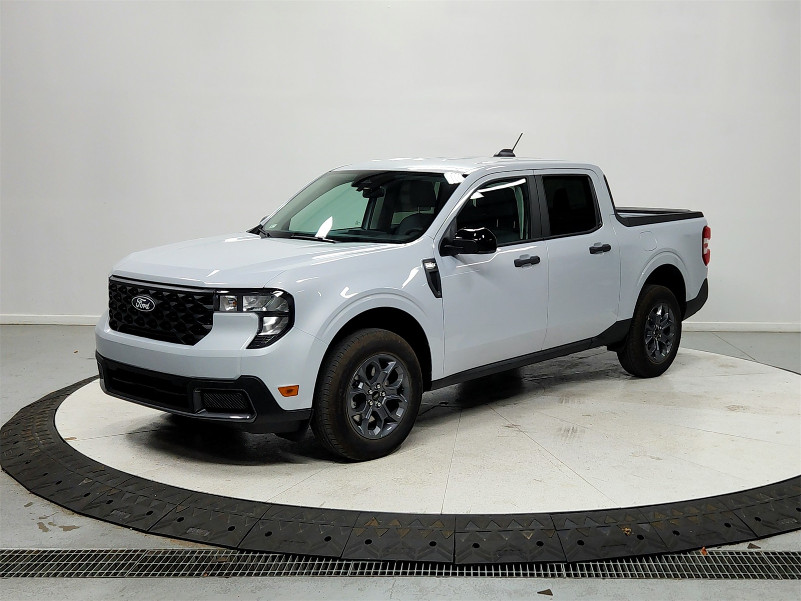 2025 Ford Maverick XLT photo 3