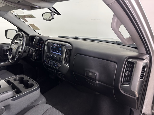 2018 Chevrolet Silverado 1500 LT photo 18