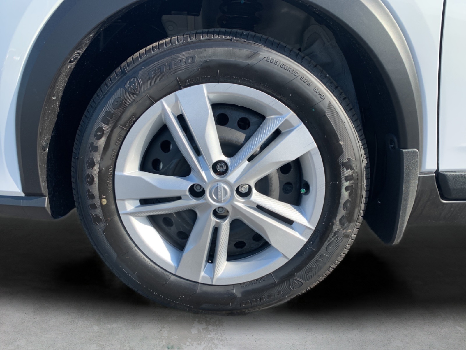 2025 Nissan Kicks Play S photo 3