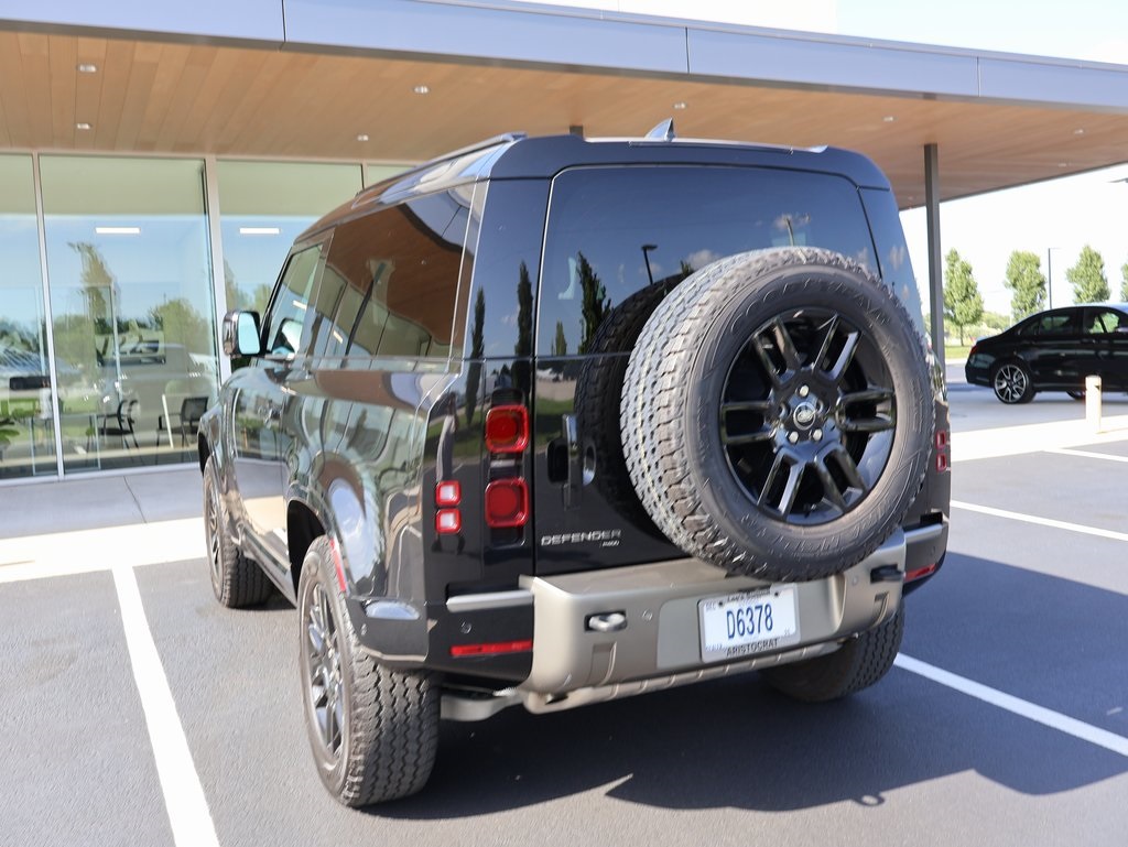 2022 Land Rover Defender 90 X-Dynamic S photo 15