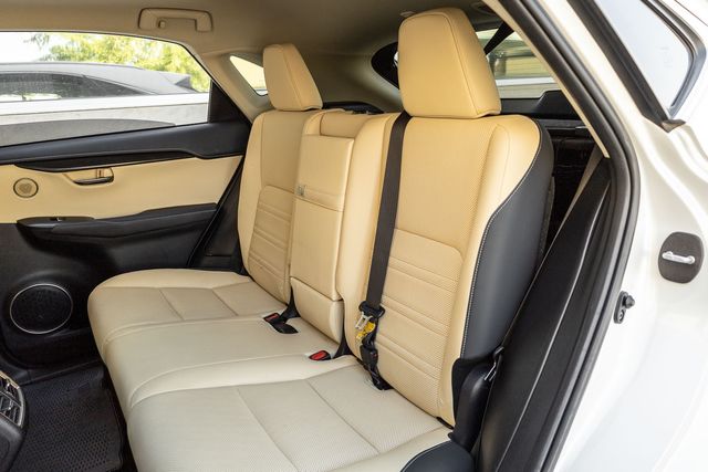 2019 Lexus NX 300h Luxury photo 11