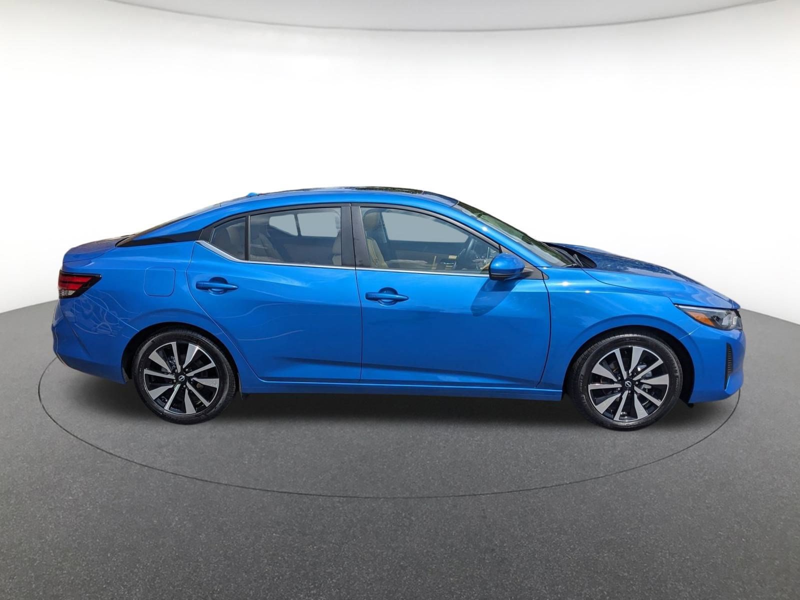2024 Nissan Sentra SV photo 4