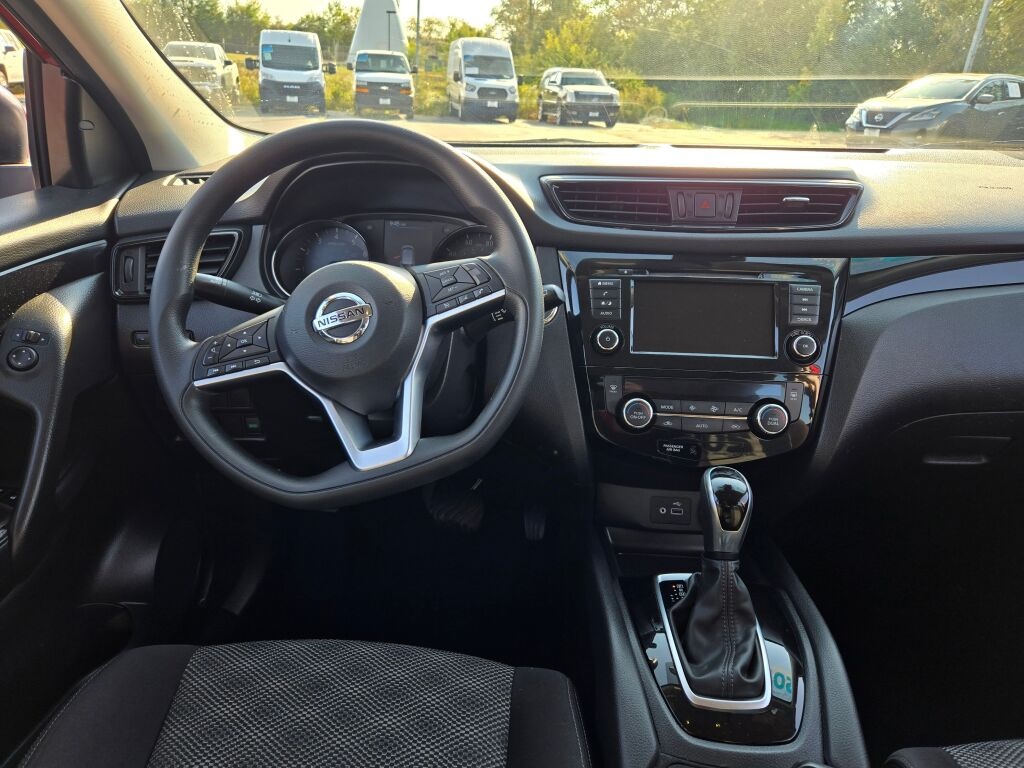 2019 Nissan Rogue Sport SV photo 13