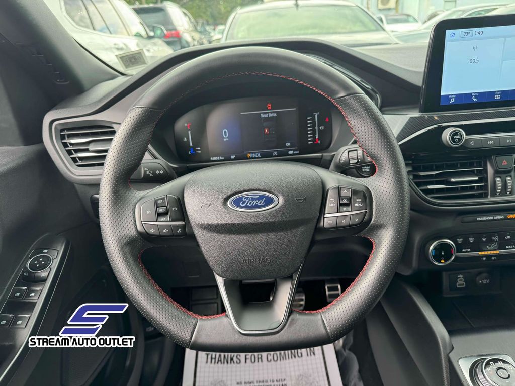 2024 Ford Escape ST-Line photo 11