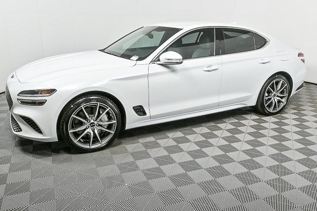 2025 Genesis G70 2.5T photo 4