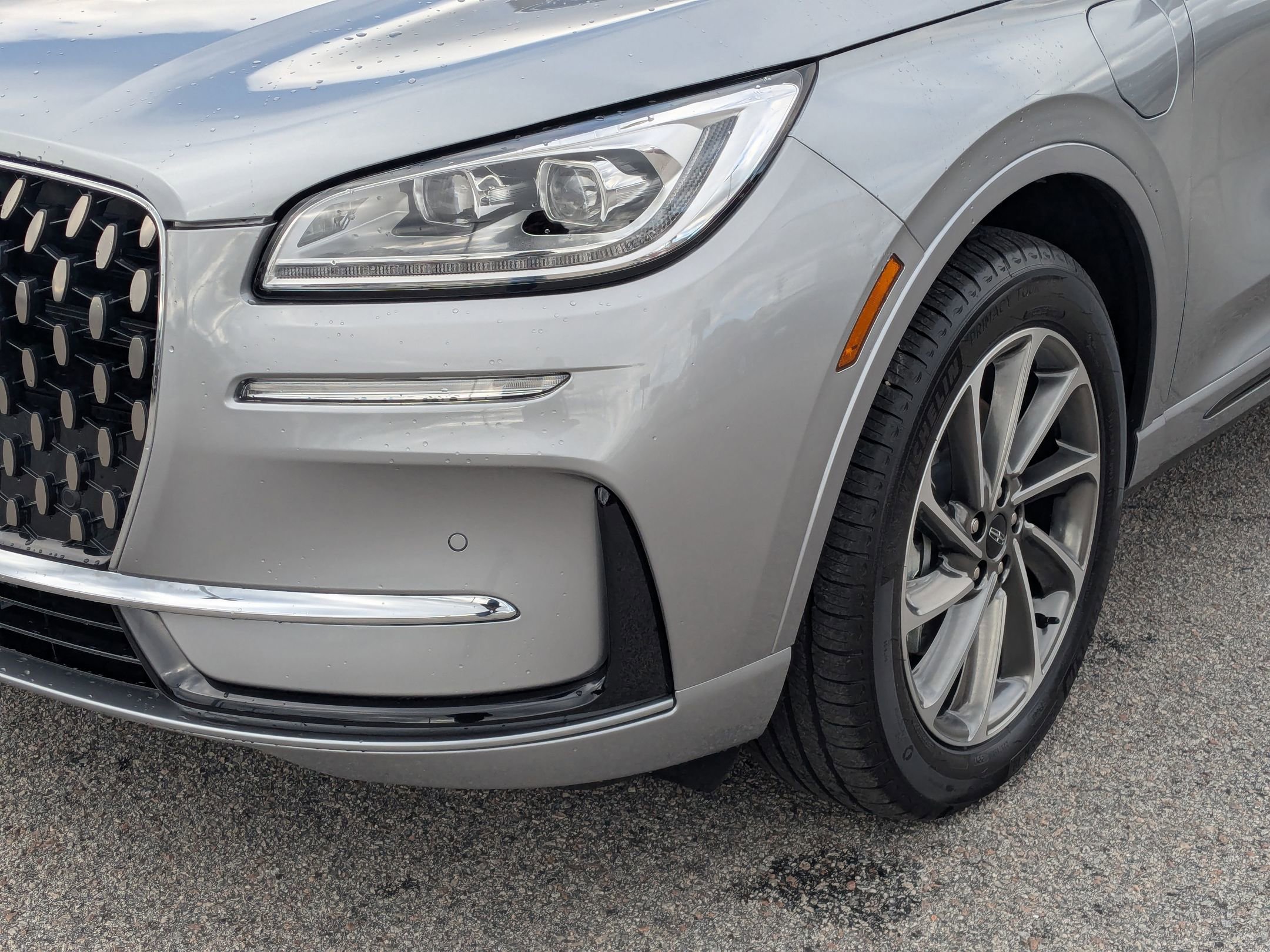 2024 Lincoln Corsair Grand Touring photo 8