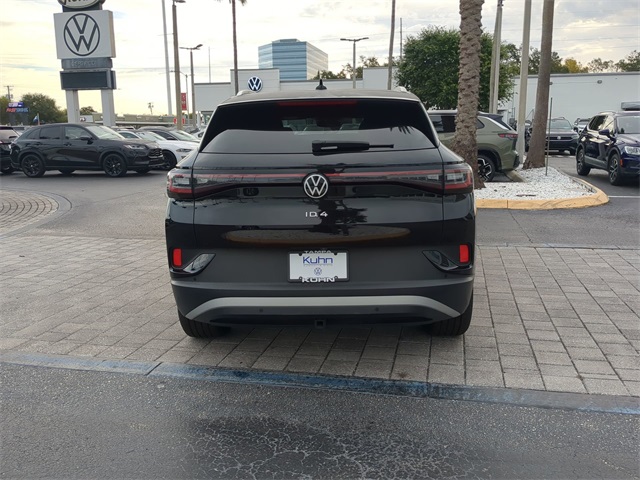 2023 Volkswagen ID.4 Pro Plus photo 3