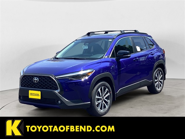 2025 Toyota Corolla Cross XLE photo 3