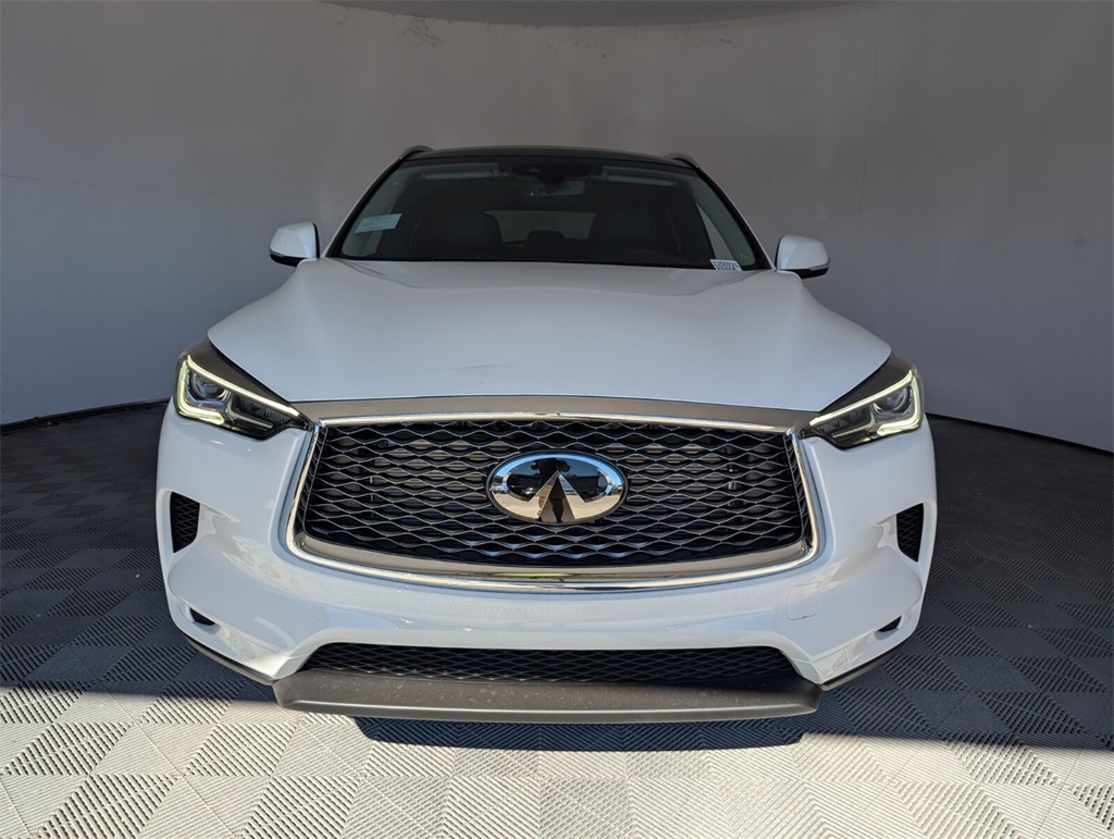 2025 Infiniti QX50 Luxe AWD photo 2