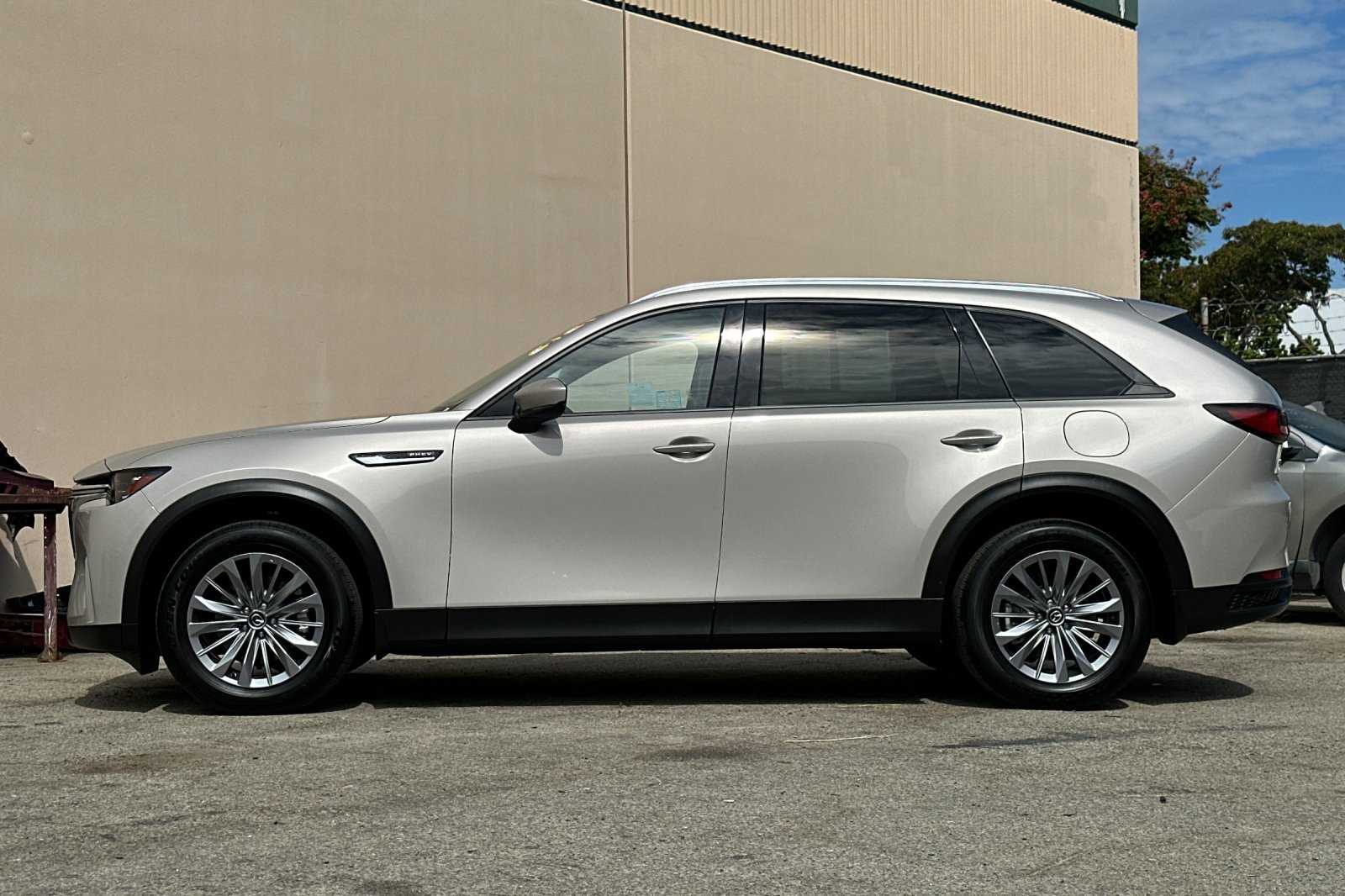 2024 Mazda CX-90 Preferred photo 7