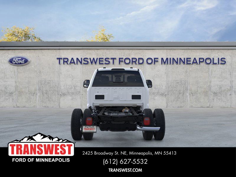 2026 Ford F-350 Super Duty Chassis Cab XL