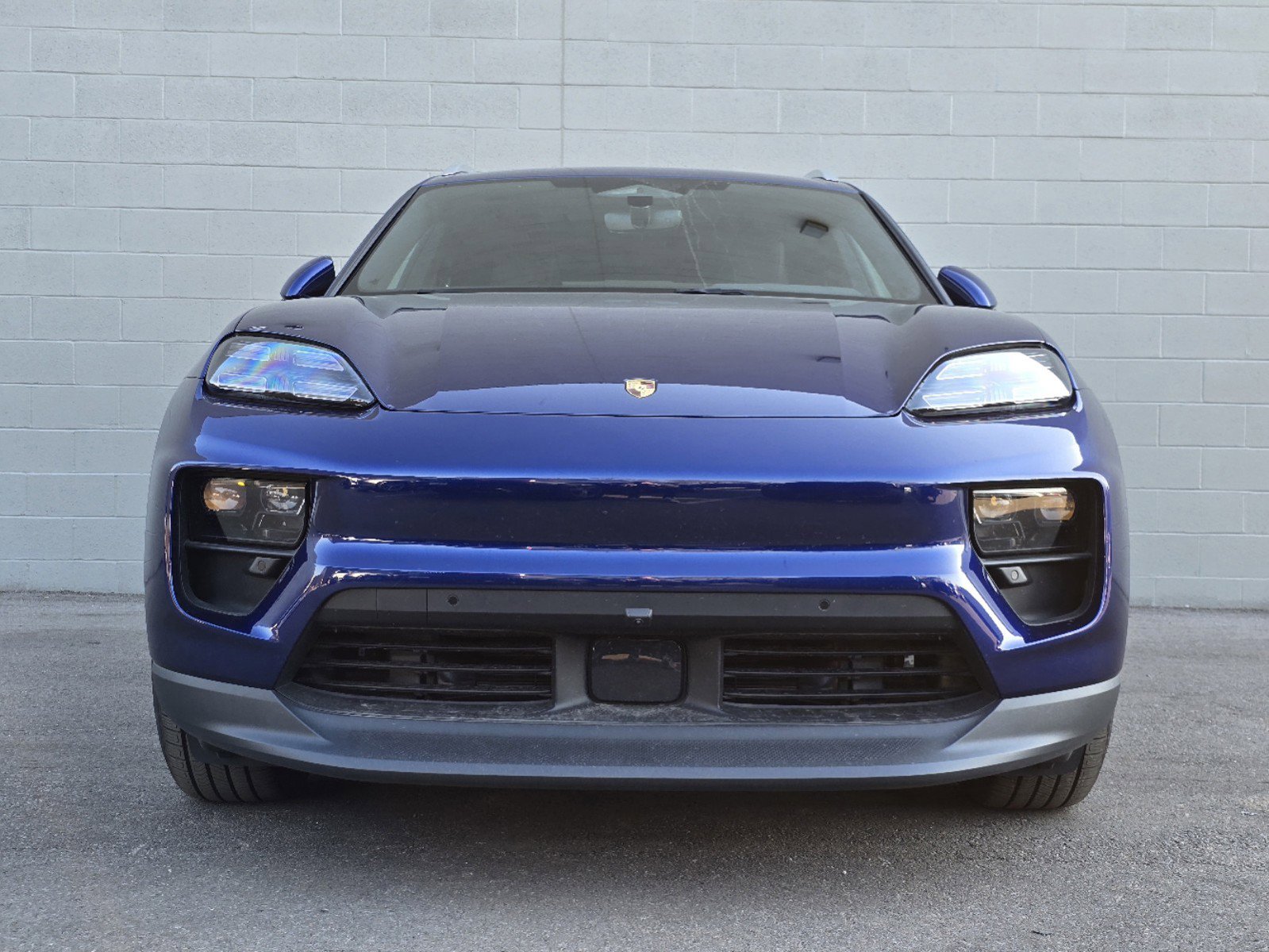 2024 Porsche Macan Electric 4 photo 6