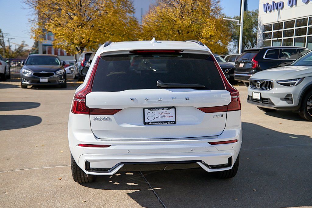 2026 VOLVO XC60 - Image 7